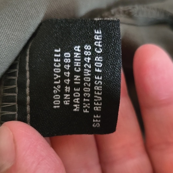 Tinsel Olive Green Button Down Shirt with Single Pocket Size Large - Picture 6 of 7